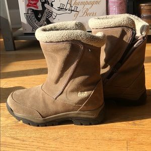Women’s Insulated Sorel Waterproof Boot Size 10
